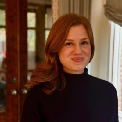 Headshot of Lizzie Apple, PhD Candidate